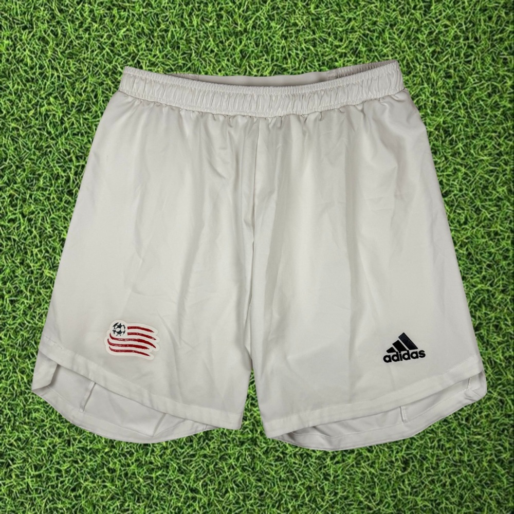 Adidas MLS New England Revolution Aeroready White Shorts Men’s Large